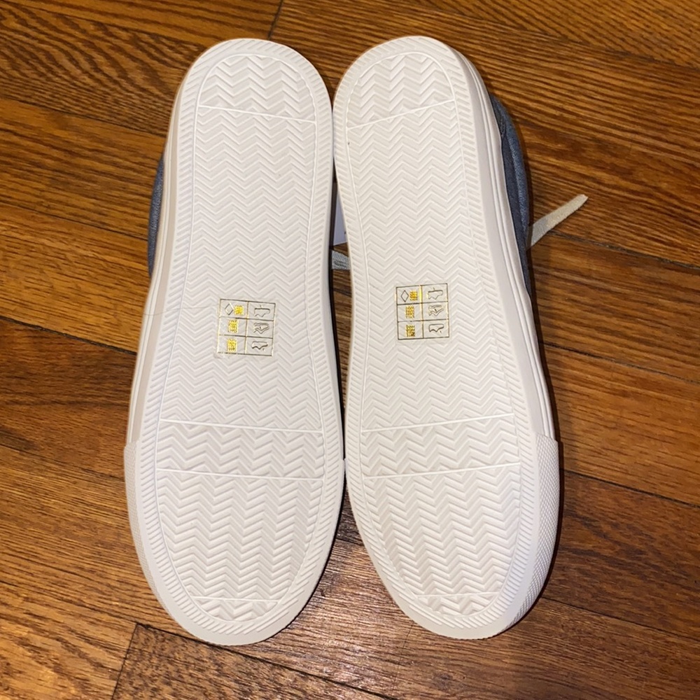 NWT! J.Crew Boys Chambray Slip-ons, Sz 5 - Picture 4 of 4